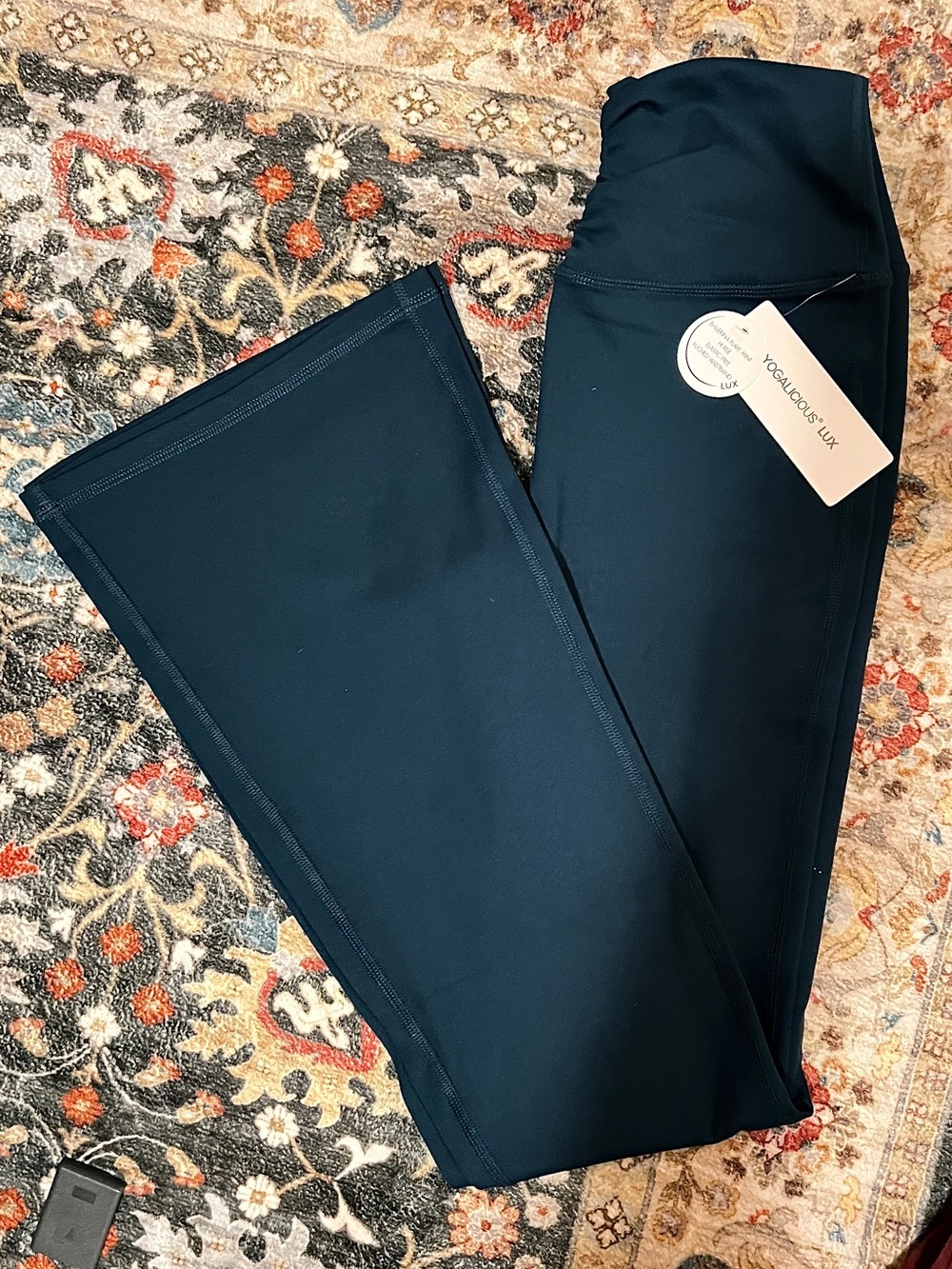 NWT Yogalicious Lux Ballerina Flare Leggings - Agava Night (Size Medium)